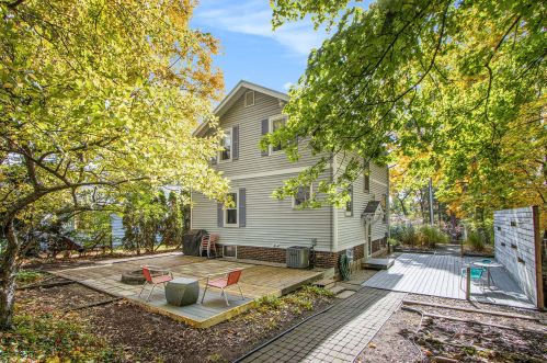 2020 Grand Ave, Kalamazoo MI 49006-4306 exterior