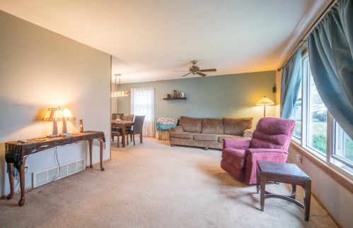 12032 Langlade St, Milwaukee WI 53225-1015 exterior