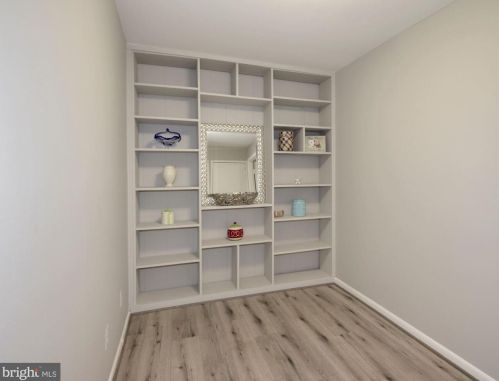 316 New Mark Esplanade, Rockville MD 20850-2750 exterior