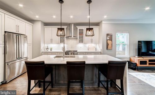 113 Maple St, Alexandria VA 22301-2606 exterior