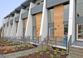 975 45th St, Seattle WA  98103-6602 exterior