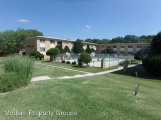 1718 Broadway, Columbia MO  65201-5868 exterior