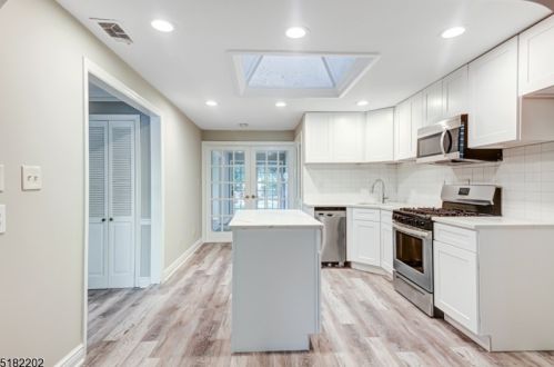 59 Marlin Ave, Edison NJ  08820-3240 exterior