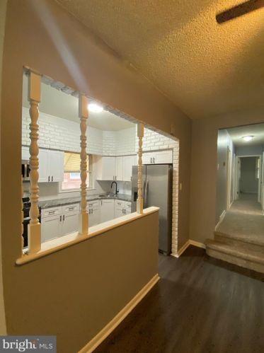 1029 Hartel Ave, Philadelphia PA 19111-3203 exterior