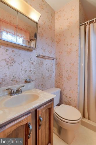 154 Amsterdam Rd, Lancaster PA 17603-9719 exterior