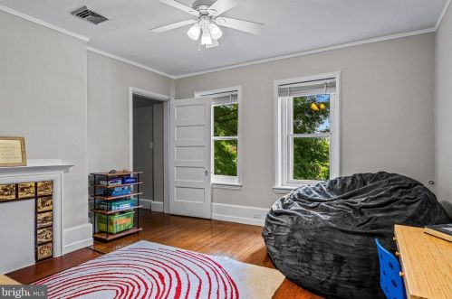 102 Chestnut Hill Ave, Philadelphia PA 19118-2715 exterior