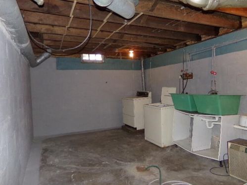 1416 Bank St, Kalamazoo MI 49001-2906 exterior