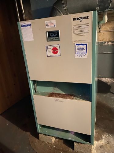 2702 Ashland Ave, Chicago IL 60827-9802 exterior