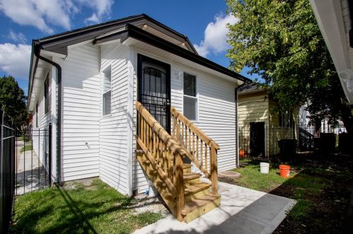 10859 Eggleston Ave, Chicago IL  60628-3221 exterior