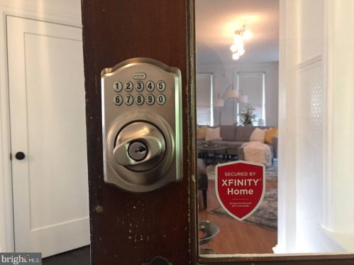 2008 Marietta Ave, Lancaster PA 17603-2354 exterior