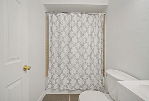 220 Alpine Ave, Pittsburgh PA 15212-4020 exterior