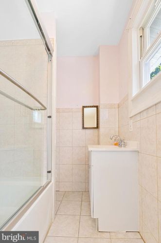 911 45 Pl, Washington DC 20019-3717 exterior