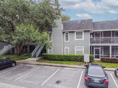 6001 Laketree Ln, Tampa, FL 33617-1638