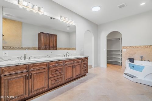 36648 27th Ave, Phoenix AZ 85086-8747 exterior