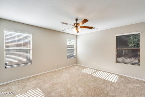 7104 31st Dr, Phoenix AZ  85041-9324 exterior