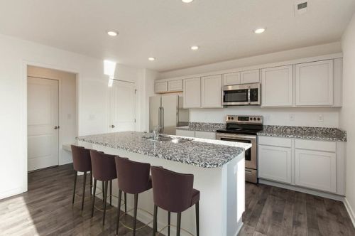 6706 Eich Dr, Joliet, IL 60431-5201