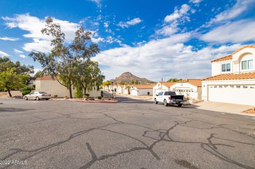 2329 Evans Dr, Phoenix AZ 85032-5547 exterior