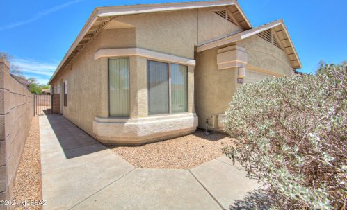 2378 Chris Oliver Way, Tucson, AZ 85705-4950