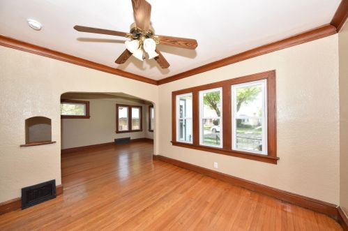 2427 Hope Ave, Milwaukee WI 53216-1733 exterior