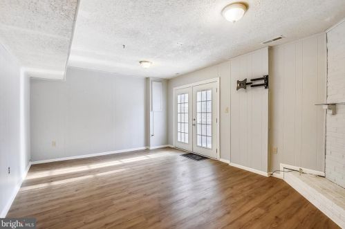 2685 Centennial Ct, Alexandria VA 22311-1304 exterior