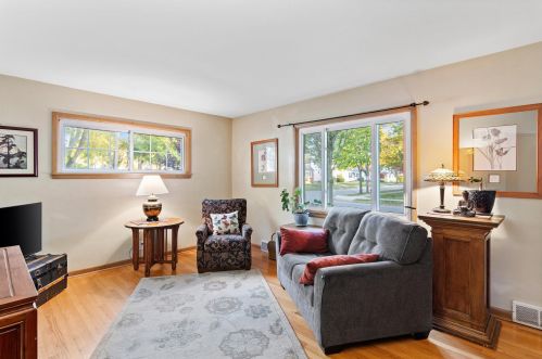 7800 Townsend St, Milwaukee, WI 53222-3942