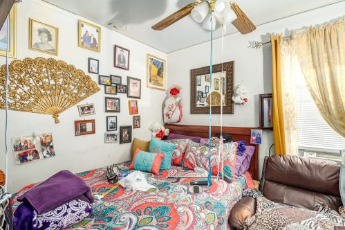 6441 Claremont Ave, Chicago IL 60645-5448 exterior