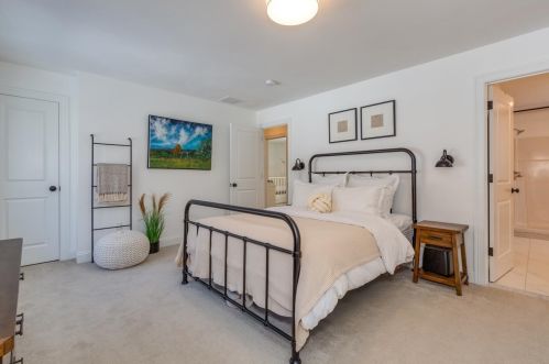 123 Carter Hill Rd, Concord NH  03303-4137 exterior