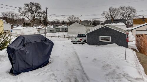 143 22nd Ave, South Saint Paul MN 55075-5846 exterior