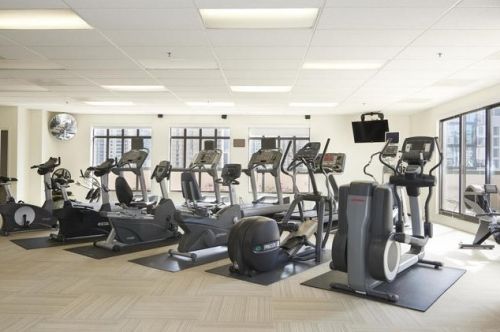 55 Delaware Pl, Chicago IL  60610-3360 exterior