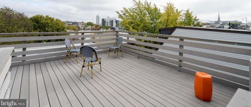 970-74 Leithgow St, Philadelphia PA  19123-1440 exterior