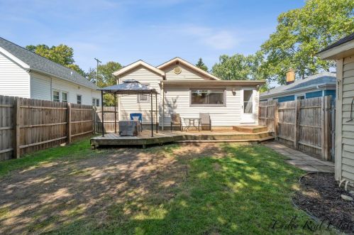 1238 Richmond St, Grand Rapids MI 49504-2762 exterior