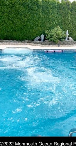 19 Cres Rd, Old Bridge NJ 08857-4101 exterior