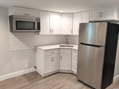 43 Cedarwood Dr, Huntington Station NY  11746-1335 exterior