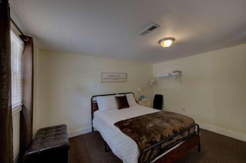 961 Cascade Rd, Atlanta GA 30311-2659 exterior