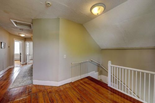 38 Royal St, Providence RI 02906-1830 exterior