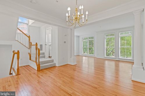 252 Murtha St, Alexandria VA 22304-8613 exterior