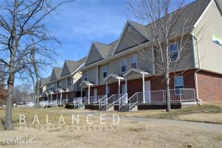 1196 Buchanan St, Topeka KS  66604-1159 exterior