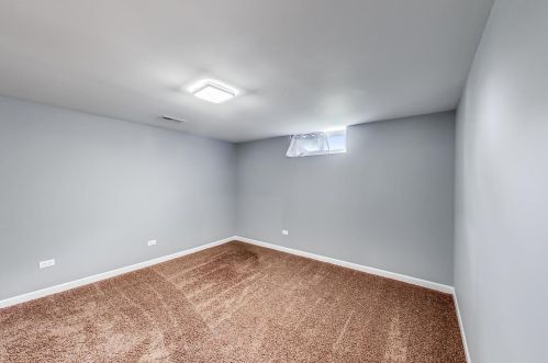 8236 Berwyn Ave, Chicago IL 60656-1455 exterior