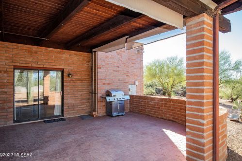 2955 Gymkhana Way, Tucson AZ  85742-9054 exterior