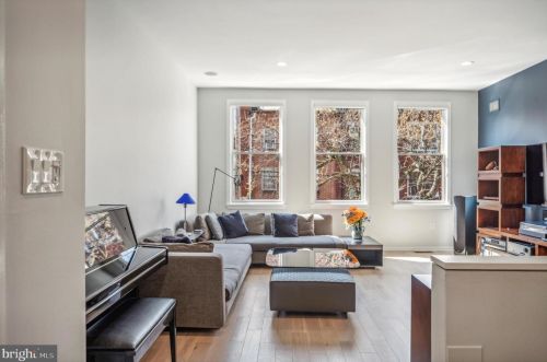 741 2nd St, Philadelphia PA 19122-4503 exterior