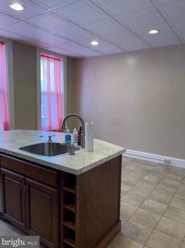 24 Orange St, Lancaster PA  17602-2807 exterior