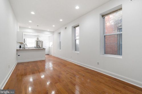 1765 29 St, Philadelphia PA 19145-2402 exterior