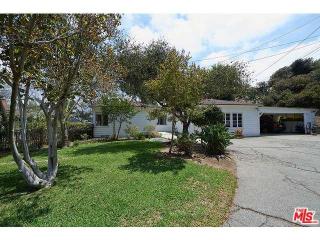 6760 Mulholland Dr, Los Angeles CA  90068-2012 exterior