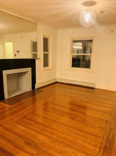 139 Byfield St, Providence, RI 02905-1518