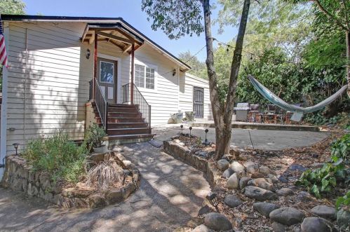 302 Reading St, Folsom CA 95630-3028 exterior