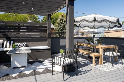 3124 Central Park Ave, Chicago IL 60618-3930 exterior