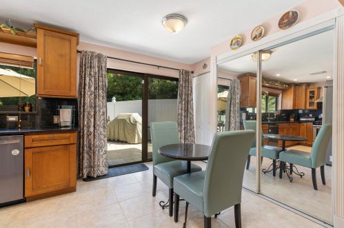 1602 Thumb Pt Dr, Fort Pierce FL 34949-3569 exterior