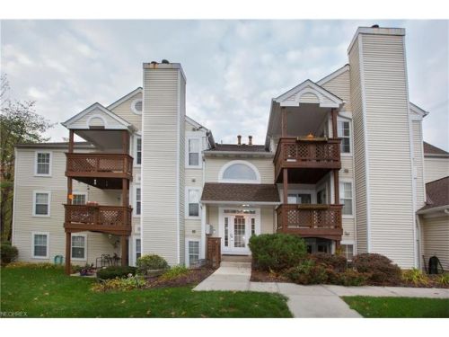 1448 Cedarwood Dr, Cleveland, OH 44145-1892