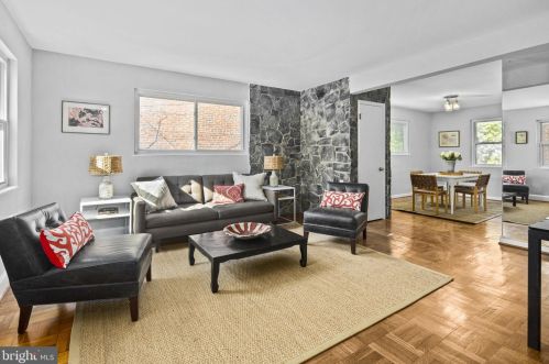 208 Malcolm X Ave, Washington, DC 20032-1641