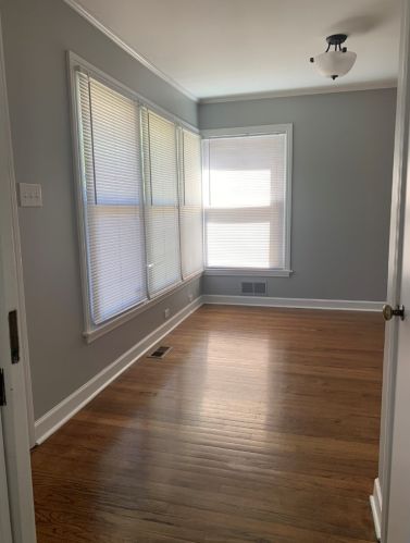 6812 Kilbourn Ave, Chicago IL  60712-4718 exterior